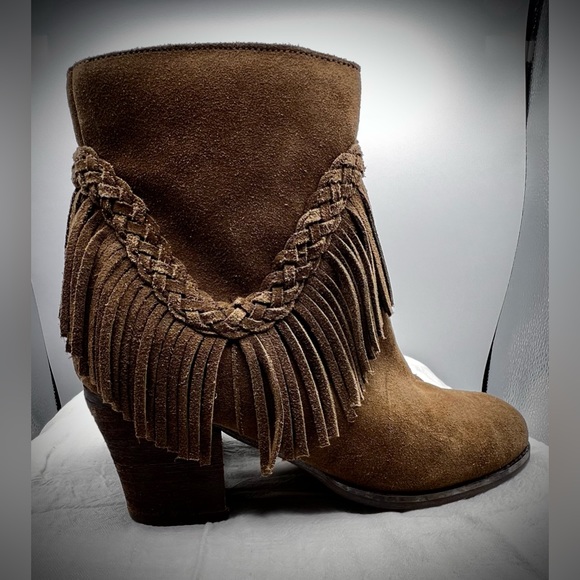 Sbicca Vintage Collection Olive Green Fringe Booties Size 7.5 - Picture 7 of 13